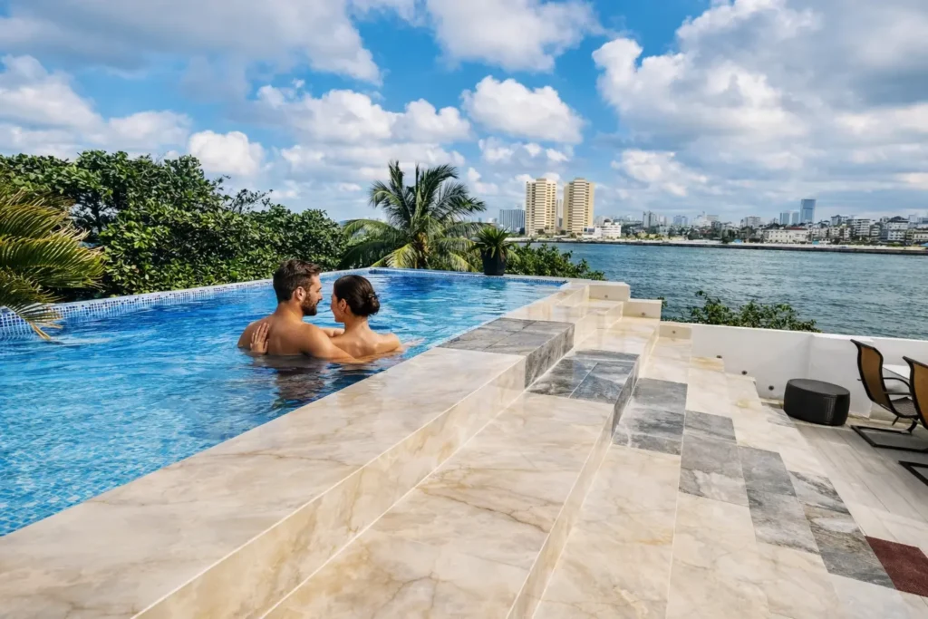 Penthouse Rio Mar private pool overlooking the water and Havana skyline
