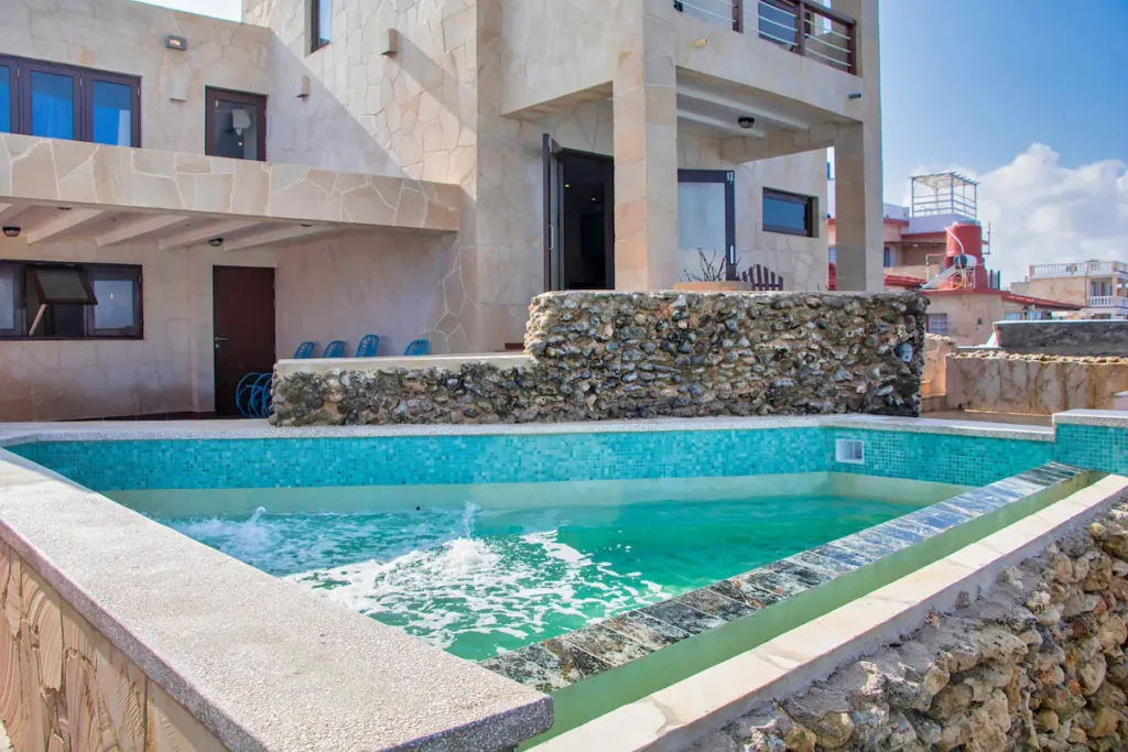 Second pool terrace within The Loft oceanfront property