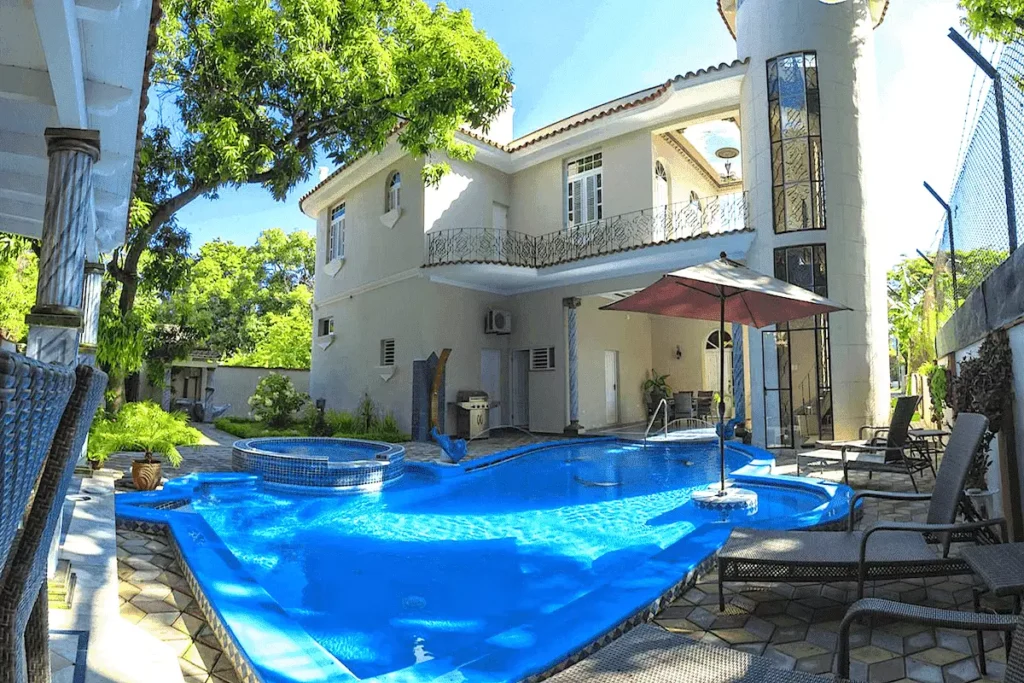 Villa Costa façade beside the private swimming pool