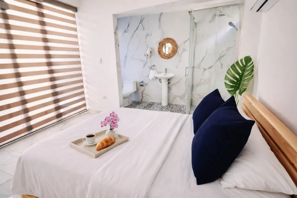 Bright double bedroom inside Villa Dream