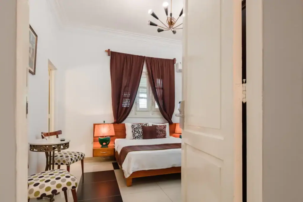 Bright queen bedroom inside Villa Las Cañas