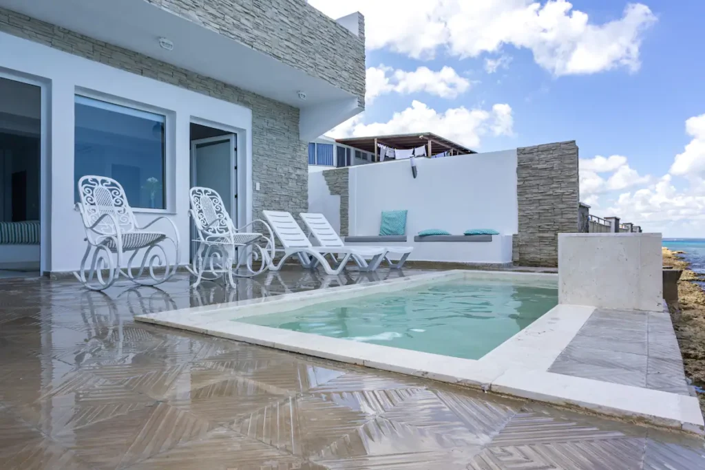 Sun terrace and small jacuzzi pool at Villa Luca