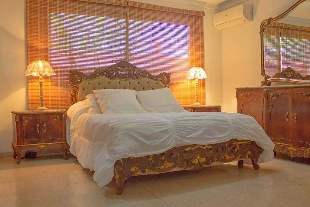 Bright double bedroom at Villa Maison